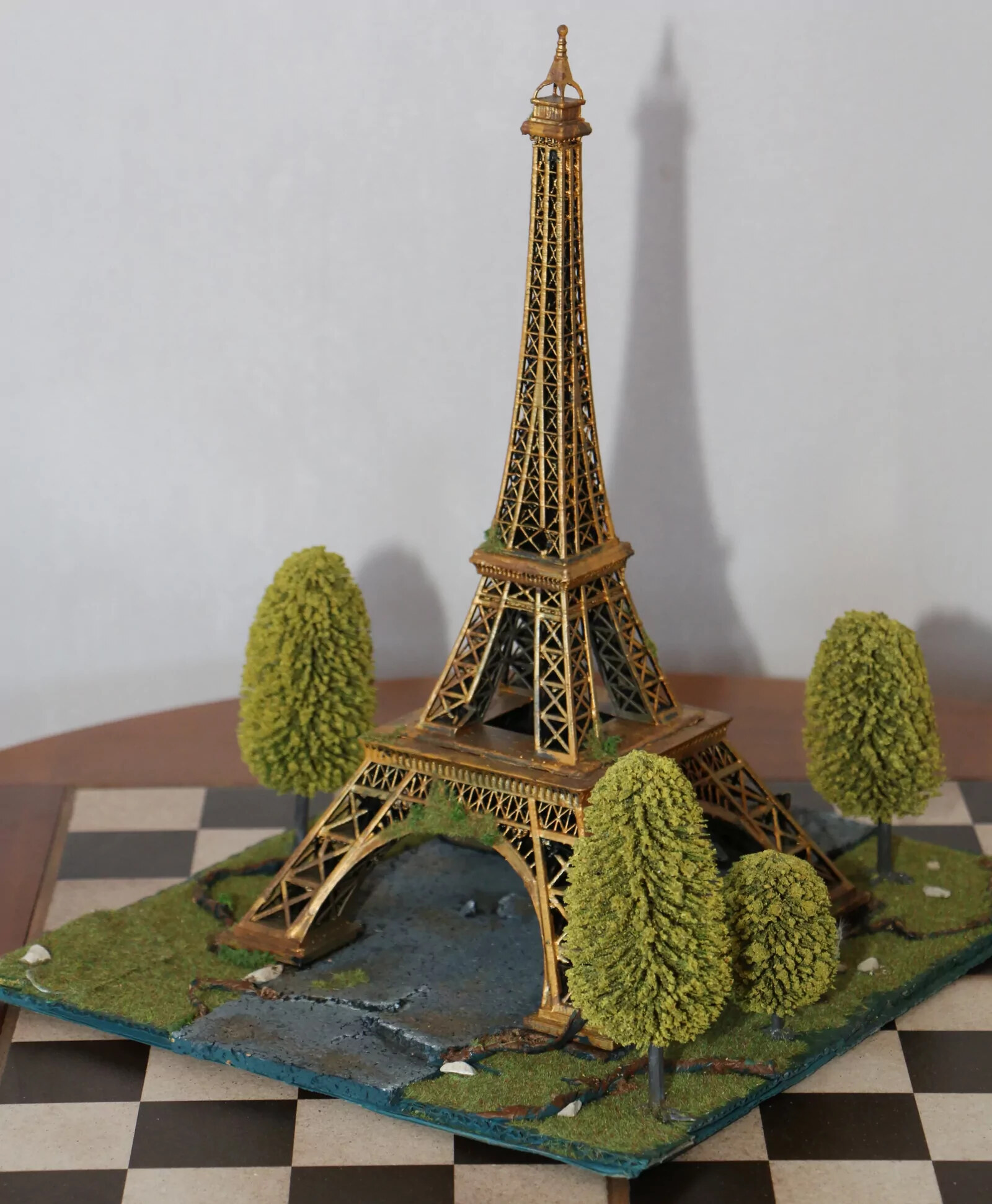Tour Eiffel dystopique — détail 1